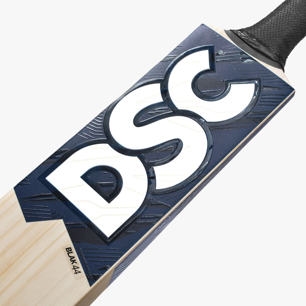 DSC BLAK 44 Kashmir Willow Cricket Bat DSC BLAK 44 Kashmir Willow Cricket Bat