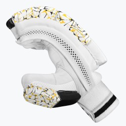 DSC Valor Cricket Batting Gloves DSC Valor Cricket Batting Gloves