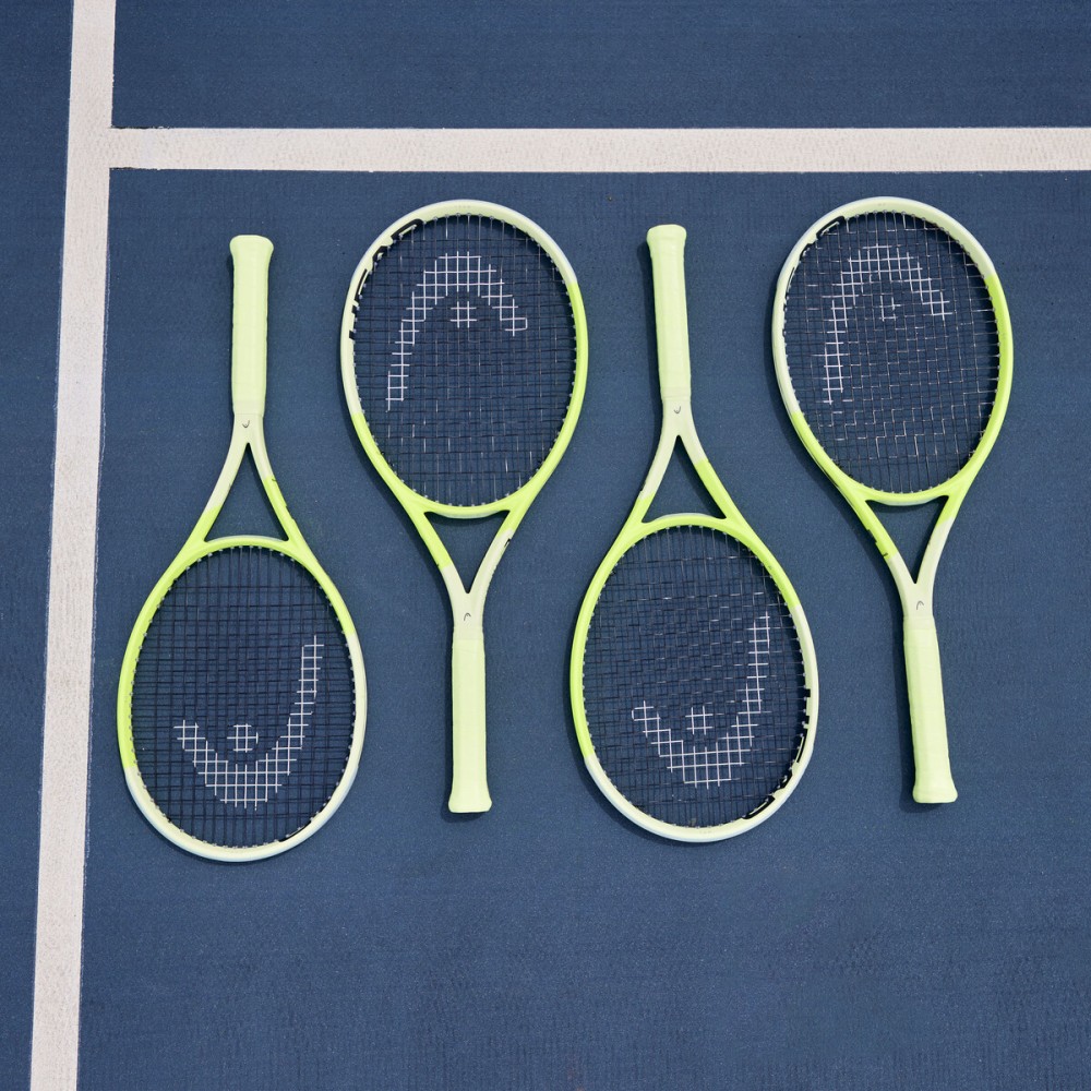 Head Extreme MP L 285 Gram Tennis Racket Head Extreme MP L 285 Gram Tennis Racket