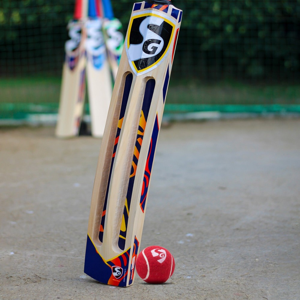 SG Club Heavy Cricket Balls (PACK OF 3) SG Club Heavy Cricket Balls (PACK OF 3)