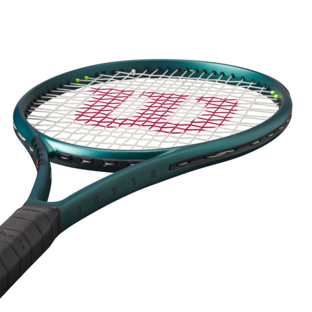 Wilson Blade 100 V9 Tennis Racquet Wilson Blade 100 V9 Tennis Racquet