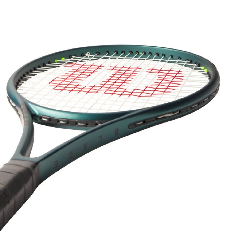 Wilson Blade 100UL V9 Tennis Racquet Wilson Blade 100UL V9 Tennis Racquet