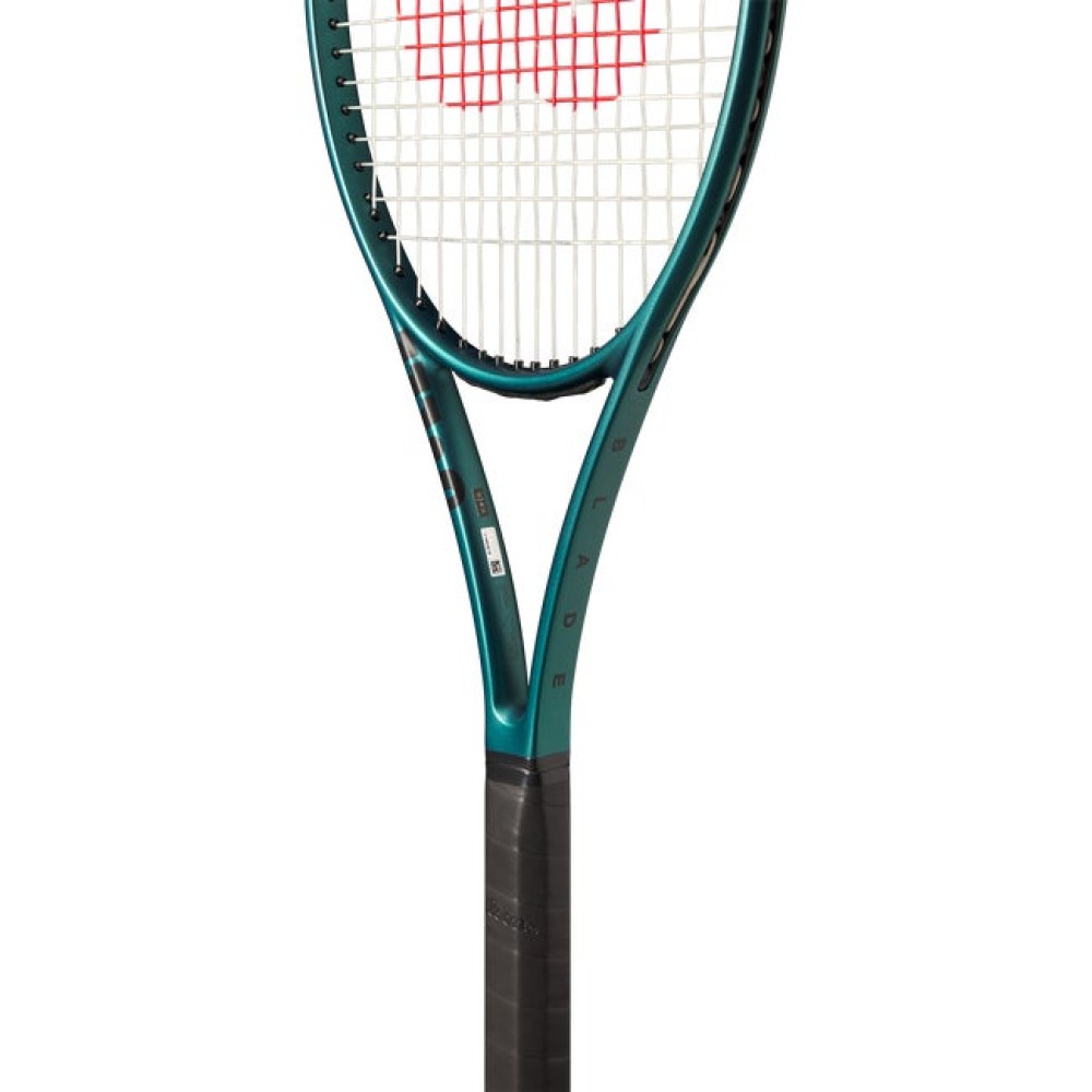 Wilson Blade 98 16x19 V9 Tennis Racquet Wilson Blade 98 16x19 V9 Tennis Racquet