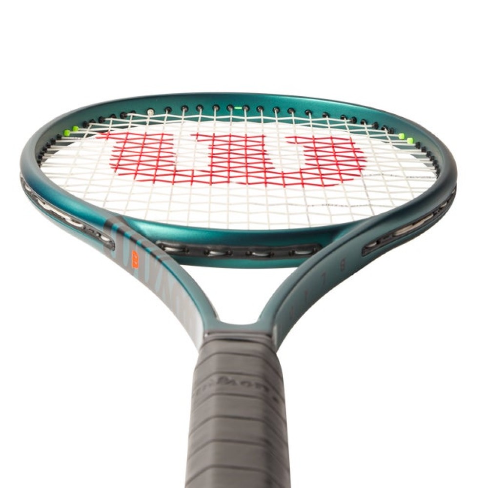 Wilson Blade 98 18x20 V9 Tennis Racquet Wilson Blade 98 18x20 V9 Tennis Racquet